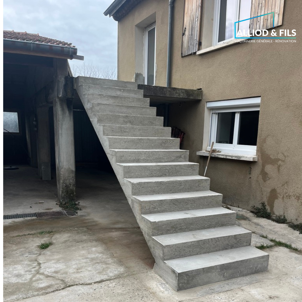 construction maçonnerie neuve escalier